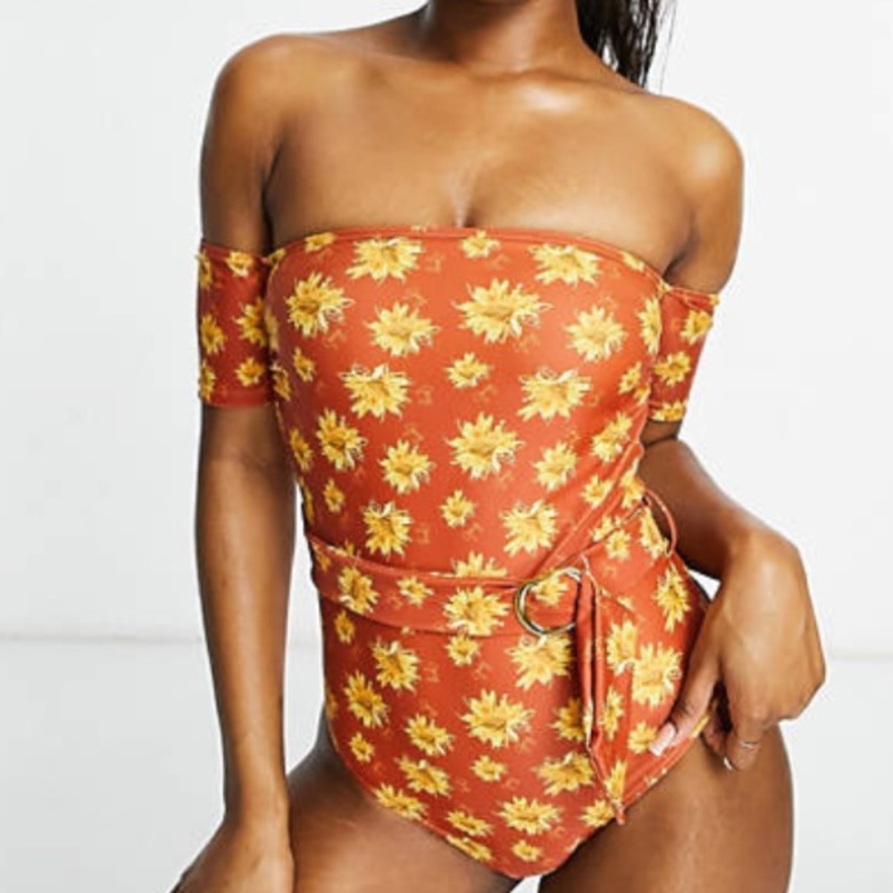 Juicy Couture Good Morning Miss Daisy swimsuit NWT